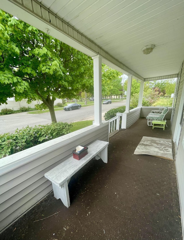 404 W Court St, Ludington, MI 49431 - view of porch