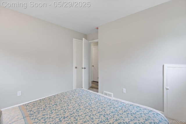 24371 Grove Ave, Eastpointe, MI 48021 - bedroom with baseboards