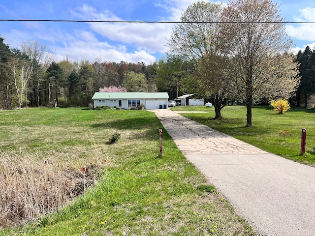 14805 Brady Rd, Chesaning, MI 48616 - photo 3