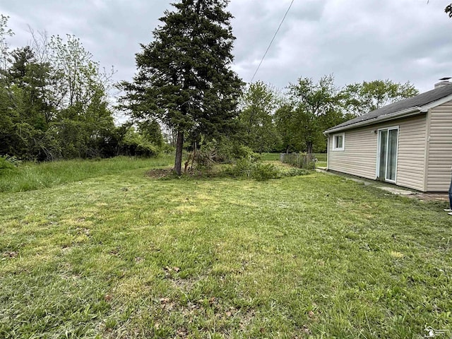 12642 Kentfield St, Detroit, MI 48223 - view of grassy yard