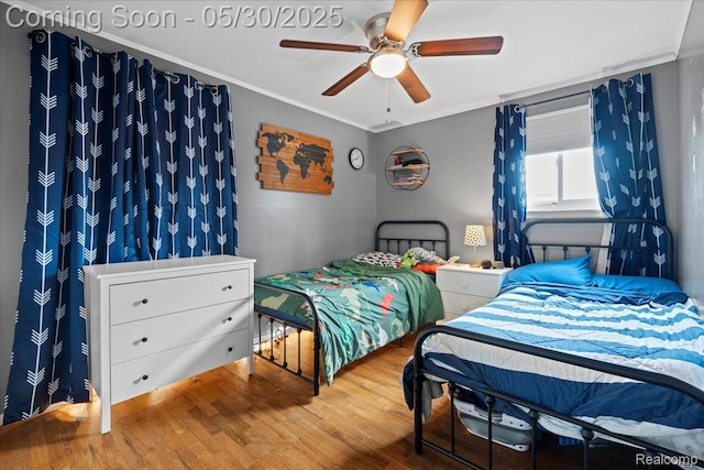 771 Easley Dr, Westland, MI 48186 - bedroom featuring wood finished floors, crown molding, and a ceiling fan
