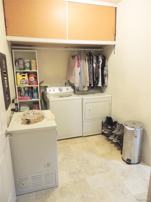 14478 Shadywood Dr, Sterling Heights, MI 48312 - washroom with washing machine and clothes dryer