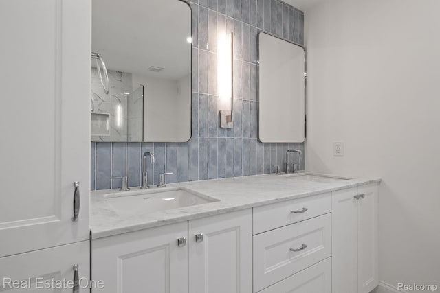 1149 Larkmoor Blvd, Berkley, MI 48072 - full bath with double vanity and tasteful backsplash