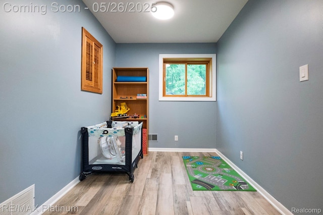 638 Glenwyth Rd, Brighton, MI 48116 - interior space with wood finished floors and baseboards