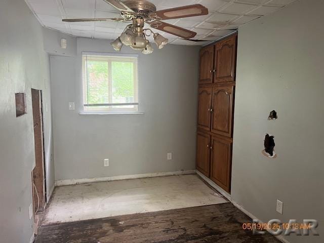 6730 Summerfield Rd, Temperance, MI 48182 - spare room with a ceiling fan, baseboards, and light wood-style floors