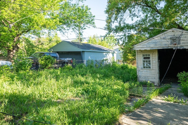15693 Liberal St, Detroit, MI 48205 - view of yard