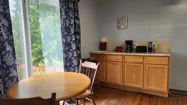 3483 80th Ave, Lakeview, MI 48850 - dining space with dark wood-style floors