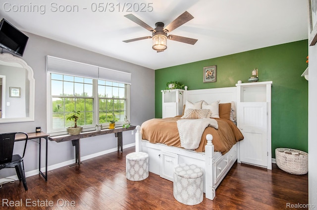 3088 Exeter Dr, Milford, MI 48380 - bedroom with dark wood-style floors, baseboards, and ceiling fan