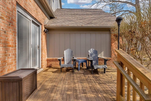 37695 Burton Dr, Farmington Hills, MI 48331 - view of wooden terrace