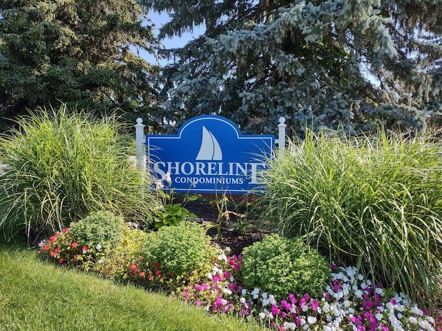 895 S Pontiac Trl Unit C206, Walled Lake, MI 48390 - view of community / neighborhood sign
