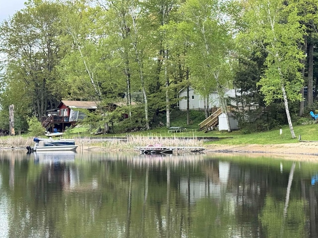 921 Pine St, Harrison, MI 48625