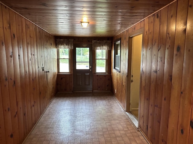 805 Capen St NE, Grand Rapids, MI 49505 - entryway with wood walls