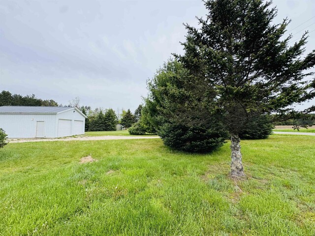 9828 S 43rd Rd, Cadillac, MI 49601