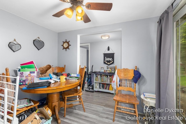 11660 Wren Dr, Lakeview, MI 48850 - dining space with wood finished floors and ceiling fan