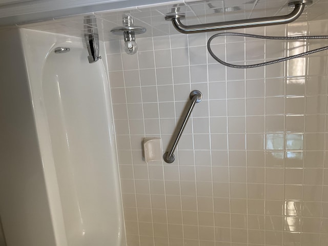 6561 Deerhurst Dr, Westland, MI 48185 - bathroom view of a tile shower