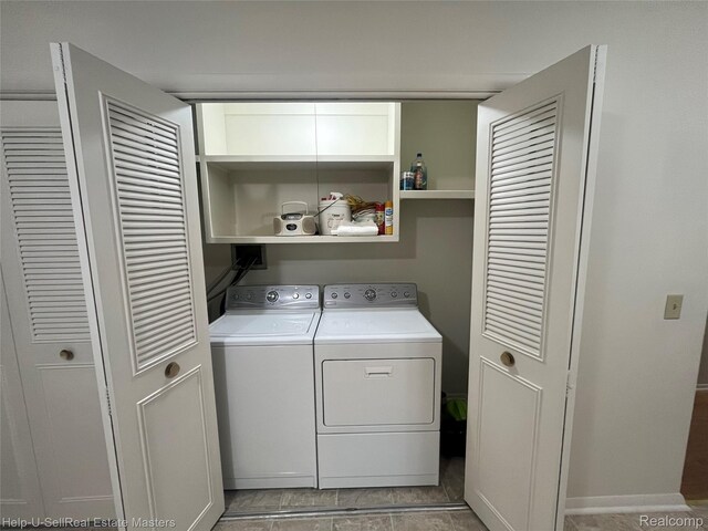 1420 Jones, Port Huron, MI 48060 - washroom featuring washing machine and clothes dryer