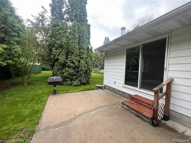1420 Jones, Port Huron, MI 48060 - view of patio featuring entry steps