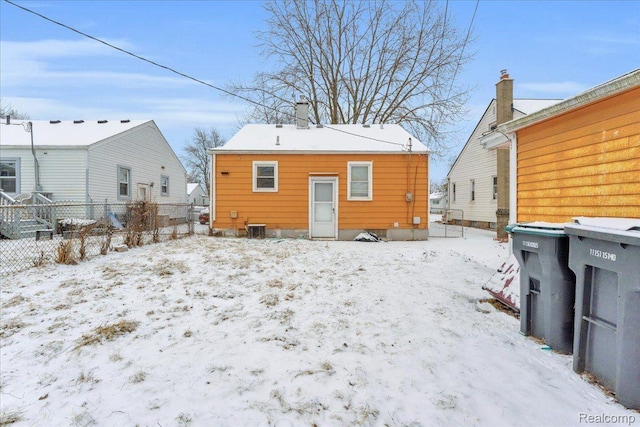 19165 Roger St, Melvindale, MI 48122 - snow covered property