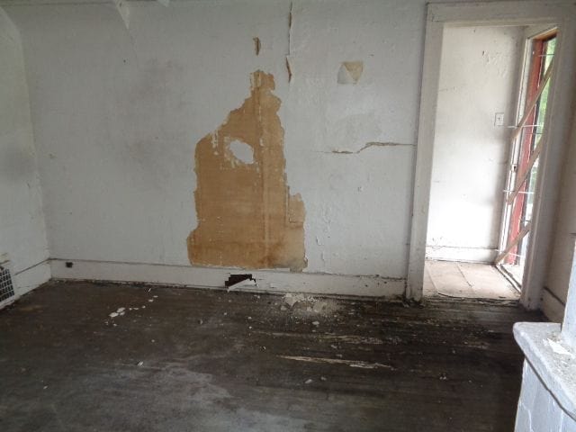 14876 Wisconsin St, Detroit, MI 48238 - view of spare room