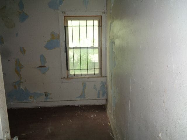 14876 Wisconsin St, Detroit, MI 48238 - view of spare room
