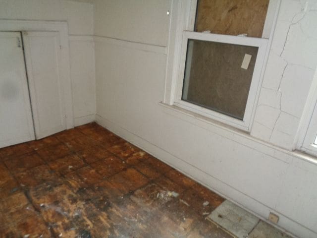 14876 Wisconsin St, Detroit, MI 48238 - view of spare room
