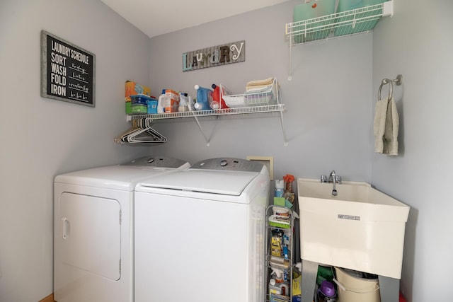 7130 Riesling St, Michigan, MI 49071 - laundry room with washing machine and dryer