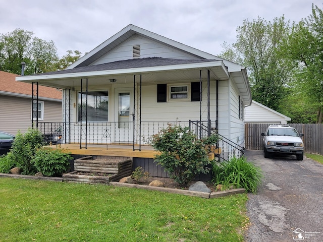 638 W 10th St, Monroe, MI 48161 - photo 1
