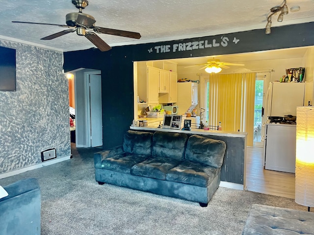 26140 Nagel St, Roseville, MI 48066 - photo 3