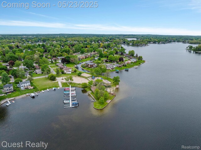 3680 Shoals St, Waterford, MI 48329 - drone / aerial view of a large body of water