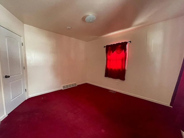 8056 Fisher Ave, Warren, MI 48089 - carpeted spare room featuring baseboards