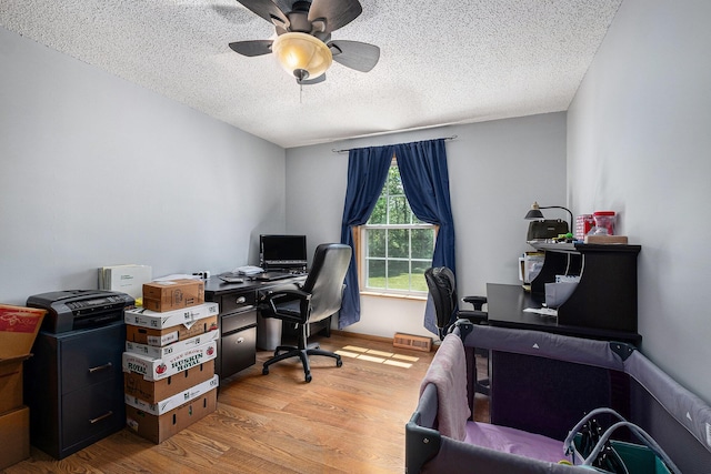 4171 E 124th St, Grant, MI 49327 - office featuring wood finished floors, a textured ceiling, and ceiling fan