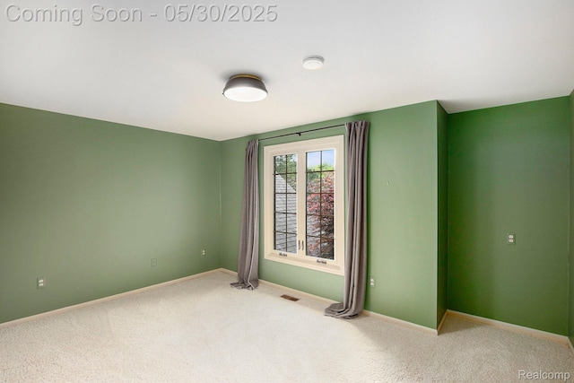 7254 Dark Lake Dr, Clarkston, MI 48346 - empty room featuring carpet, baseboards, and a smoke detector