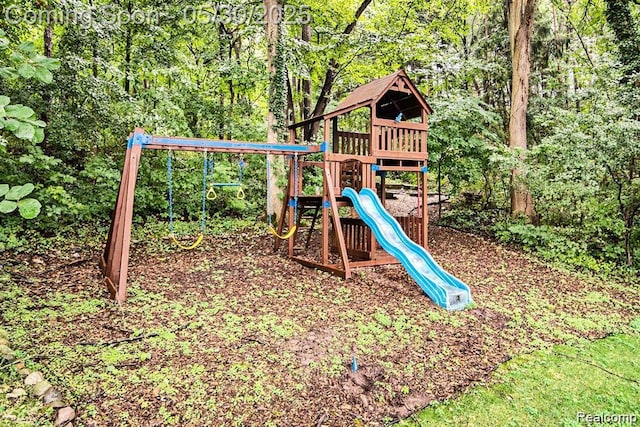 7254 Dark Lake Dr, Clarkston, MI 48346 - view of jungle gym