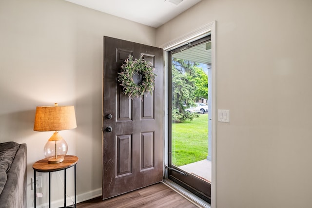 50102 S Angelo, Chesterfield, MI 48047 - foyer entrance with wood finished floors and baseboards
