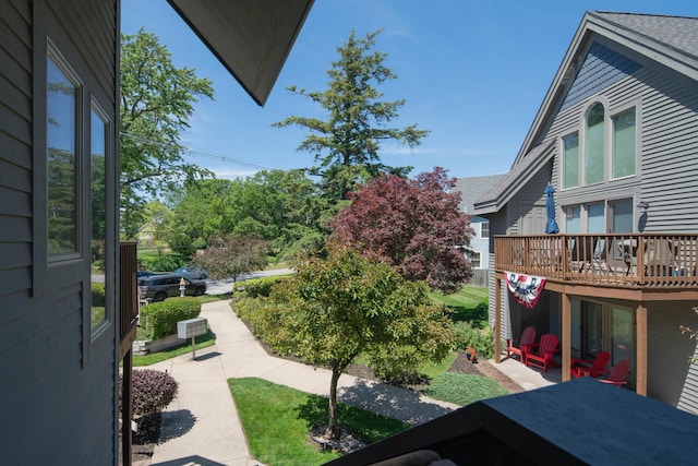 130 N Shore Dr Unit 8, South Haven, MI 49090 - view of community with a patio area