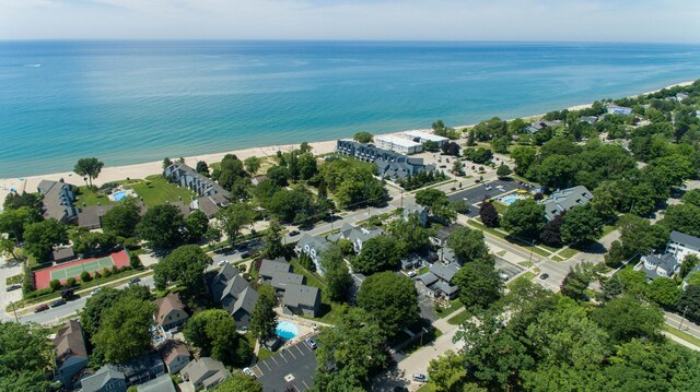 130 N Shore Dr Unit 8, South Haven, MI 49090 - aerial view of property and surrounding area with a nearby body of water