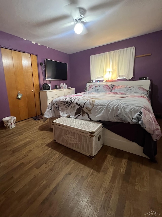 1441 Dover Pl, Saginaw, MI 48638 - bedroom featuring wood finished floors and ceiling fan