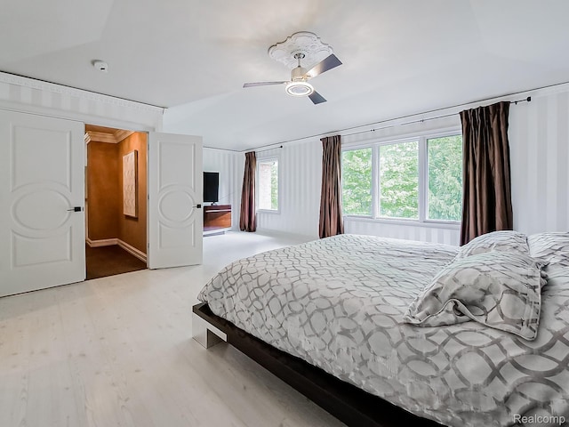 4575 Forest Edge Ln, West Bloomfield, MI 48323 - bedroom with wood finished floors and ceiling fan