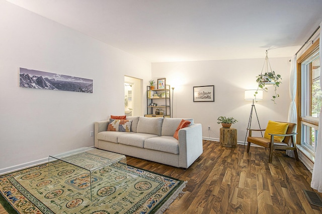2753 Cumberland Ave, Ann Arbor, MI 48104 - living room featuring dark wood finished floors and baseboards