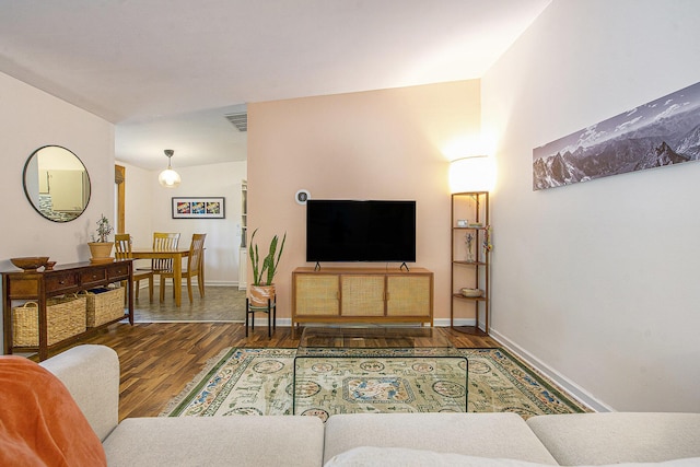 2753 Cumberland Ave, Ann Arbor, MI 48104 - living room with wood finished floors and baseboards
