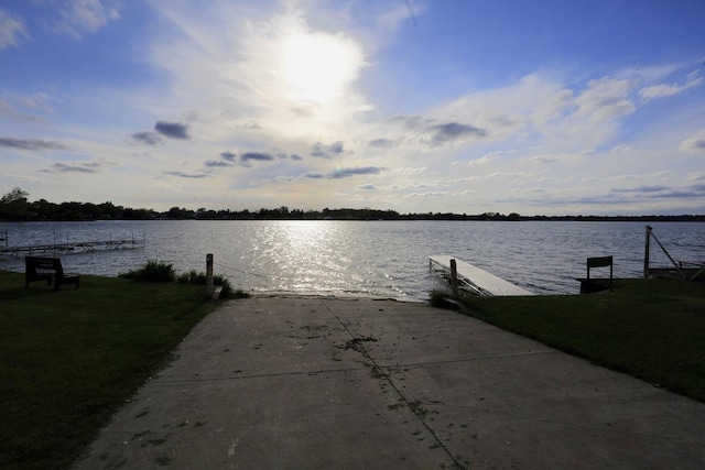 113 Davis Dr, Brooklyn, MI 49230 - dock with a water view