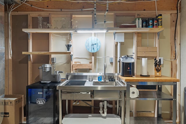 24346 Vargas Dr, Mattawan, MI 49071 - view of kitchen