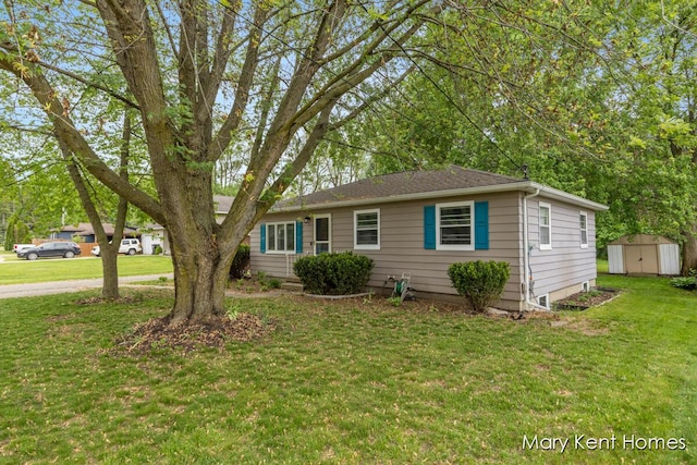 756 66th St SE, Grand Rapids, MI 49548 - view of front of home with a front lawn