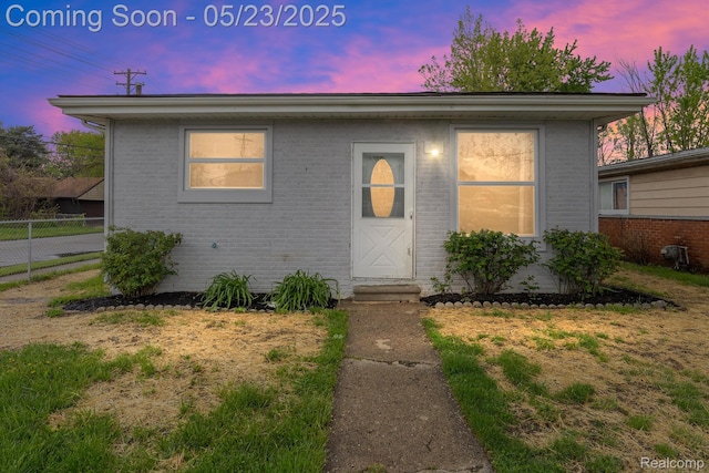 464 W Jarvis Ave, Hazel Park, MI 48030 - view of front facade with entry steps and brick siding
