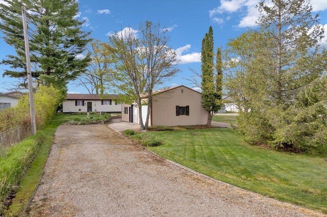 8657 Kokosing Rd, Hale, MI 48739