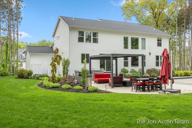 9012 N Wolven Ridge Ct, Rockford, MI 49341 - back of property with outdoor lounge area, a patio area, and a yard