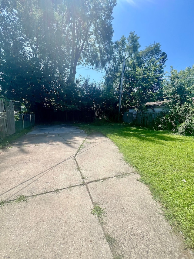 20244 Mccormick St, Detroit, MI 48224 - view of street