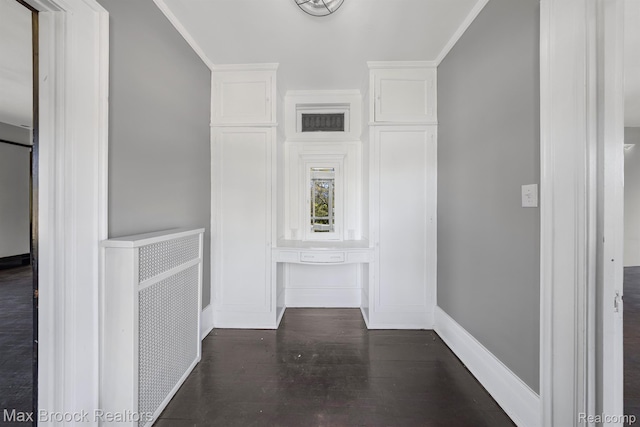 94 E Boston Blvd, Detroit, MI 48202 - hall featuring dark wood finished floors and baseboards