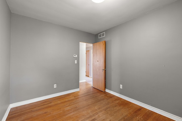 6351 Alden Dr, West Bloomfield, MI 48324 - spare room featuring baseboards and light wood-style flooring
