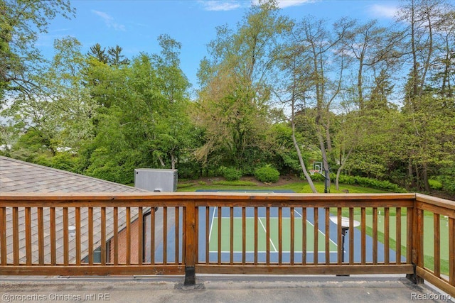 4889 Ardmore Dr, Bloomfield Hills, MI 48302 - view of wooden deck